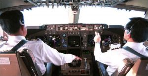 plane-cabin-pilot-416716